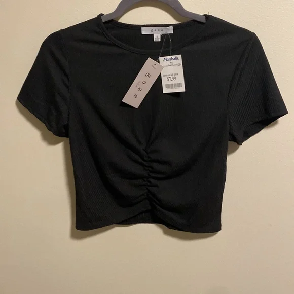 #6. gaze Ruched Short Sleeve Crop Top - Picture 3 of 6